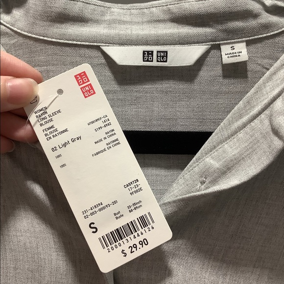 Uniqlo - NWT Rayon Blouse - Picture 4 of 5